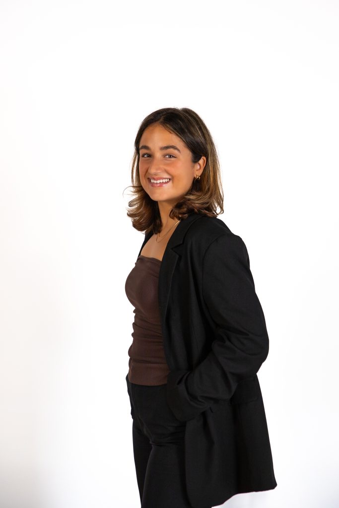JEANNE DALLAIRE-683x1024 Anne_Karine_Gauthier